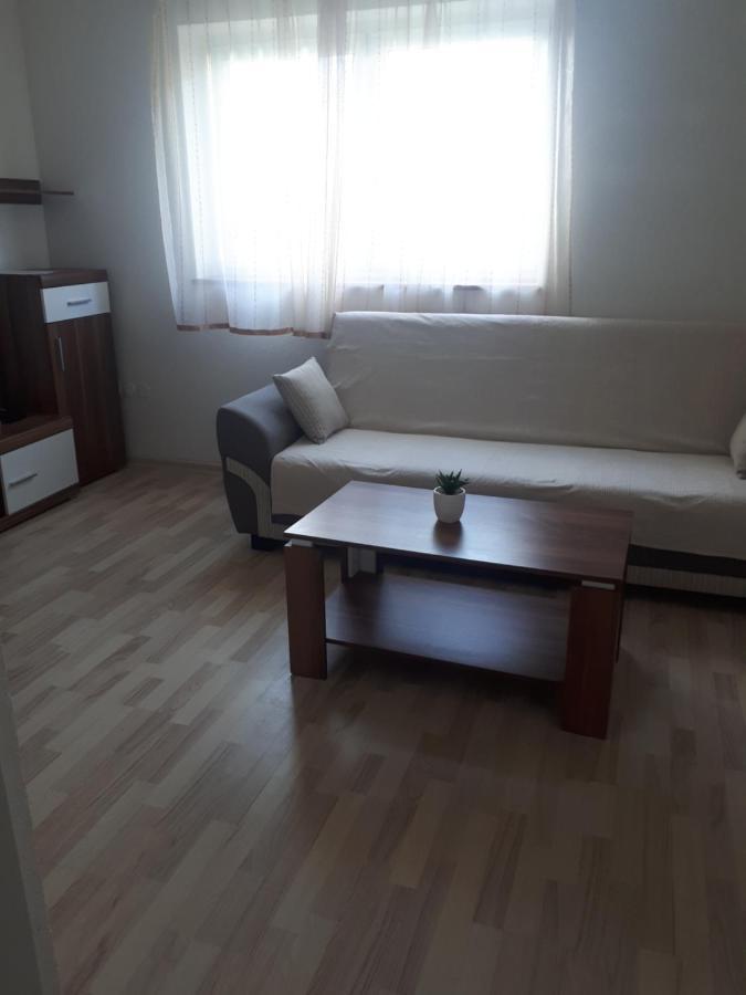 Апартаменты Apartman Filip Смолянац Экстерьер фото