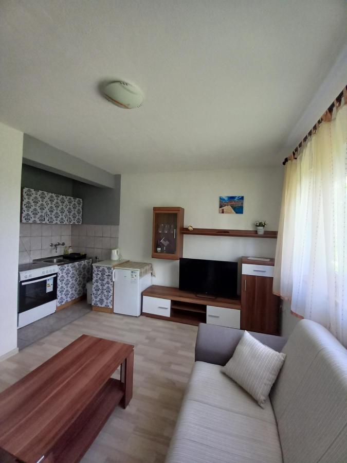 Апартаменты Apartman Filip Смолянац Экстерьер фото
